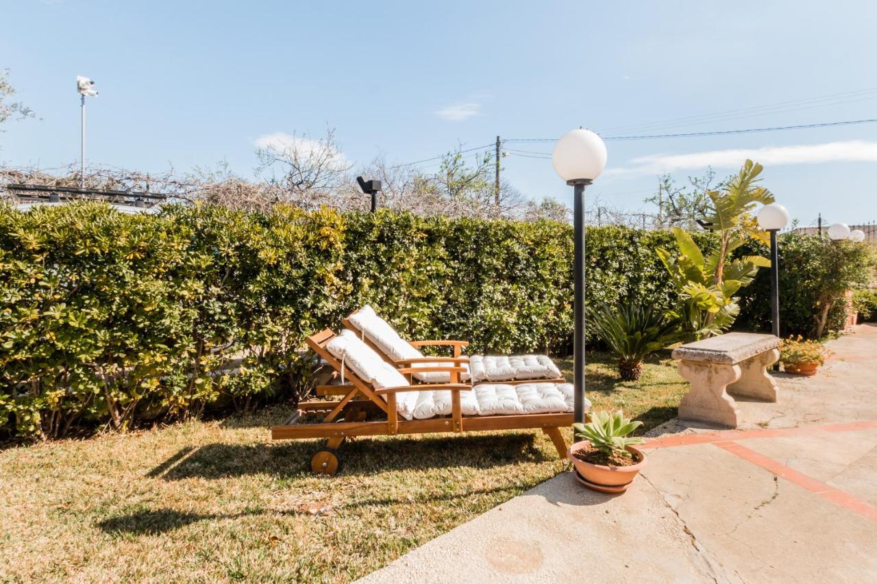 Villa Rosa Near The Sandy Beach, Parking & Wifi Noto Dış mekan fotoğraf
